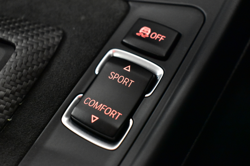 BMW Mシリーズ M2 ｸｰﾍﾟ MDCT 7速DCT LCI後期 ｾﾚｸﾄ&MﾄﾞﾗｲﾊﾞｰｽﾞP ｻﾝR 最高速270㎞/h Mﾊﾟﾌｫｽﾃｱﾘﾝｸﾞ ﾍｷｻｺﾞﾅﾙLEDﾍｯﾄﾞﾗｲﾄ&ﾃｰﾙ ﾋｰﾀｰ付黒革 harman/kardon ﾀｯﾁﾊﾟﾈﾙHDDﾅﾋﾞBｶﾒﾗ 19AW 車線逸脱&歩行者警告 衝突軽減ﾌﾞﾚｰｷ ｶｰﾎﾞﾝｲﾝﾃﾘｱ  2年保証