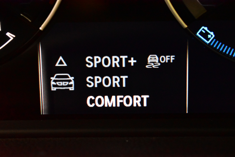 BMW Mシリーズ M2 ｸｰﾍﾟ MDCT 7速DCT LCI後期 ｾﾚｸﾄ&MﾄﾞﾗｲﾊﾞｰｽﾞP ｻﾝR 最高速270㎞/h Mﾊﾟﾌｫｽﾃｱﾘﾝｸﾞ ﾍｷｻｺﾞﾅﾙLEDﾍｯﾄﾞﾗｲﾄ&ﾃｰﾙ ﾋｰﾀｰ付黒革 harman/kardon ﾀｯﾁﾊﾟﾈﾙHDDﾅﾋﾞBｶﾒﾗ 19AW 車線逸脱&歩行者警告 衝突軽減ﾌﾞﾚｰｷ ｶｰﾎﾞﾝｲﾝﾃﾘｱ  2年保証