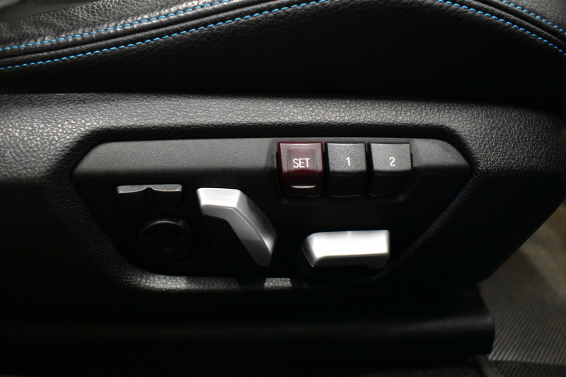 BMW Mシリーズ M2 ｸｰﾍﾟ MDCT 7速DCT LCI後期 ｾﾚｸﾄ&MﾄﾞﾗｲﾊﾞｰｽﾞP ｻﾝR 最高速270㎞/h Mﾊﾟﾌｫｽﾃｱﾘﾝｸﾞ ﾍｷｻｺﾞﾅﾙLEDﾍｯﾄﾞﾗｲﾄ&ﾃｰﾙ ﾋｰﾀｰ付黒革 harman/kardon ﾀｯﾁﾊﾟﾈﾙHDDﾅﾋﾞBｶﾒﾗ 19AW 車線逸脱&歩行者警告 衝突軽減ﾌﾞﾚｰｷ ｶｰﾎﾞﾝｲﾝﾃﾘｱ  2年保証