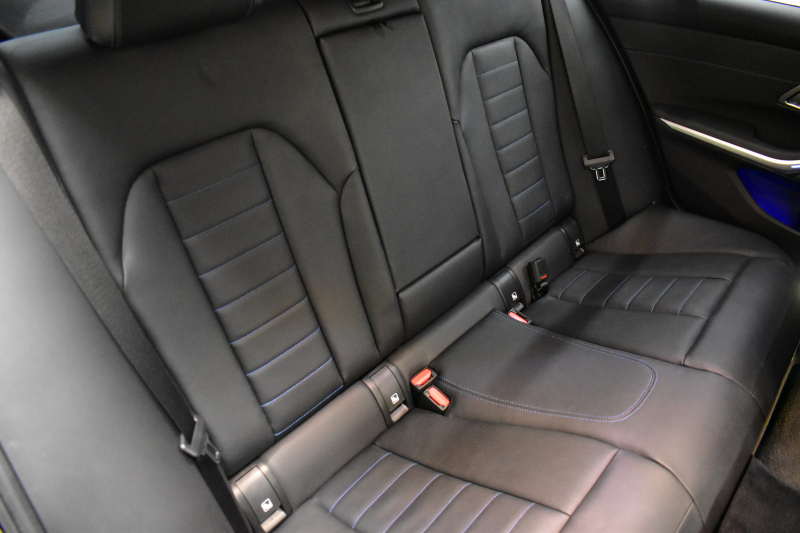 BMW 3シリーズ M340i Xﾄﾞﾗｲﾌﾞ ｲﾉﾍﾞｰｼｮﾝP ﾋｰﾀｰ付黒革Mｽﾎﾟｰﾂｼｰﾄ ACC HUD ﾚｰｻﾞｰLEDﾗｲﾄ 社外LEDﾃｰﾙﾃｲﾄ 可変Mｻｽ 19AW Mｽﾎﾟｰﾂﾌﾞﾚｰｷ ｼﾞｪｽﾁｬｰC付ﾀｯﾁﾊﾟﾈﾙﾅﾋﾞ全周囲ｶﾒﾗ ﾊｰﾏﾝｶｰﾄﾞﾝ 側面衝突&車線変更&逸脱警告 電動ﾄﾗﾝｸ 2年保証