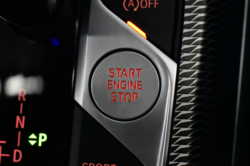 BMW 3シリーズ M340i Xﾄﾞﾗｲﾌﾞ ｲﾉﾍﾞｰｼｮﾝP ﾋｰﾀｰ付黒革Mｽﾎﾟｰﾂｼｰﾄ ACC HUD ﾚｰｻﾞｰLEDﾗｲﾄ 社外LEDﾃｰﾙﾃｲﾄ 可変Mｻｽ 19AW Mｽﾎﾟｰﾂﾌﾞﾚｰｷ ｼﾞｪｽﾁｬｰC付ﾀｯﾁﾊﾟﾈﾙﾅﾋﾞ全周囲ｶﾒﾗ ﾊｰﾏﾝｶｰﾄﾞﾝ 側面衝突&車線変更&逸脱警告 電動ﾄﾗﾝｸ 2年保証