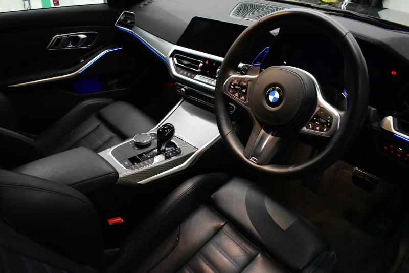 BMW 3シリーズ M340i Xﾄﾞﾗｲﾌﾞ ｲﾉﾍﾞｰｼｮﾝP ﾋｰﾀｰ付黒革Mｽﾎﾟｰﾂｼｰﾄ ACC HUD ﾚｰｻﾞｰLEDﾗｲﾄ 社外LEDﾃｰﾙﾃｲﾄ 可変Mｻｽ 19AW Mｽﾎﾟｰﾂﾌﾞﾚｰｷ ｼﾞｪｽﾁｬｰC付ﾀｯﾁﾊﾟﾈﾙﾅﾋﾞ全周囲ｶﾒﾗ ﾊｰﾏﾝｶｰﾄﾞﾝ 側面衝突&車線変更&逸脱警告 電動ﾄﾗﾝｸ 2年保証