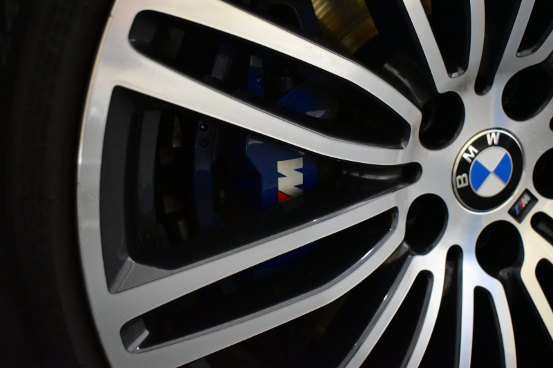 BMW 5シリーズ 530i Mｽﾎﾟｰﾂ 高出力ﾓﾃﾞﾙ ﾊｲﾗｲﾝP 型式変更後ﾓﾃﾞﾙ「ABA-JR20」 全席ﾋｰﾀｰ付黒革 全面液晶ﾒｰﾀｰ LEDﾍｯﾄﾞﾗｲﾄ 追従ACC HUD 車線変更&逸脱警告 衝突軽減B ﾀｯﾁﾊﾟﾈﾙ対応iﾄﾞﾗｲﾌﾞHDDﾅﾋﾞﾌﾙｾｸﾞ 全周囲ｶﾒﾗ3Dﾋﾞｭｰ Bｶﾒﾗ 電動ﾄﾗﾝｸ 19AW 2年保証