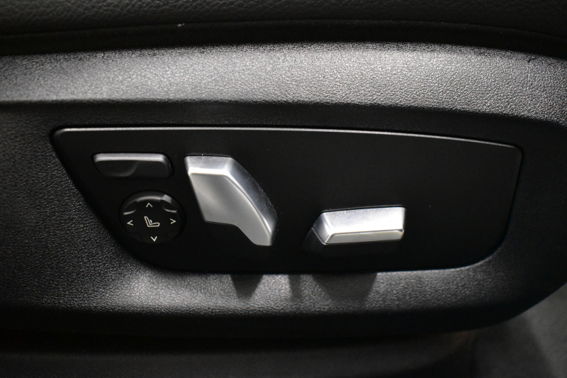 BMW 5シリーズ 530i Mｽﾎﾟｰﾂ 高出力ﾓﾃﾞﾙ ﾊｲﾗｲﾝP 型式変更後ﾓﾃﾞﾙ「ABA-JR20」 全席ﾋｰﾀｰ付黒革 全面液晶ﾒｰﾀｰ LEDﾍｯﾄﾞﾗｲﾄ 追従ACC HUD 車線変更&逸脱警告 衝突軽減B ﾀｯﾁﾊﾟﾈﾙ対応iﾄﾞﾗｲﾌﾞHDDﾅﾋﾞﾌﾙｾｸﾞ 全周囲ｶﾒﾗ3Dﾋﾞｭｰ Bｶﾒﾗ 電動ﾄﾗﾝｸ 19AW 2年保証