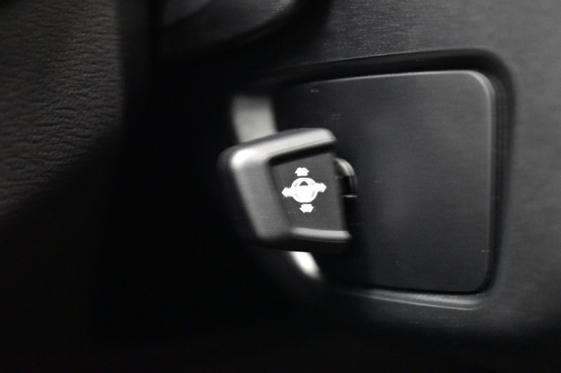 BMW 5シリーズ 530i Mｽﾎﾟｰﾂ 高出力ﾓﾃﾞﾙ ﾊｲﾗｲﾝP 型式変更後ﾓﾃﾞﾙ「ABA-JR20」 全席ﾋｰﾀｰ付黒革 全面液晶ﾒｰﾀｰ LEDﾍｯﾄﾞﾗｲﾄ 追従ACC HUD 車線変更&逸脱警告 衝突軽減B ﾀｯﾁﾊﾟﾈﾙ対応iﾄﾞﾗｲﾌﾞHDDﾅﾋﾞﾌﾙｾｸﾞ 全周囲ｶﾒﾗ3Dﾋﾞｭｰ Bｶﾒﾗ 電動ﾄﾗﾝｸ 19AW 2年保証