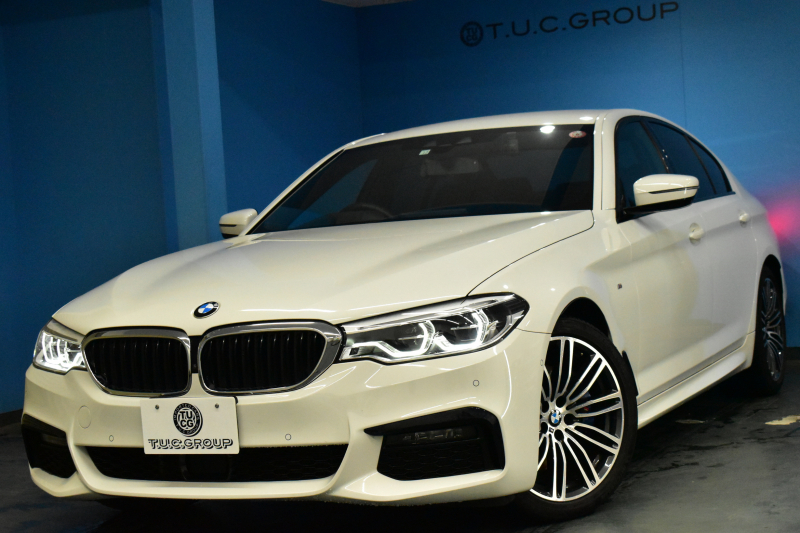 BMW 5シリーズ 530i Mｽﾎﾟｰﾂ 高出力ﾓﾃﾞﾙ ﾊｲﾗｲﾝP 型式変更後ﾓﾃﾞﾙ「ABA-JR20」 全席ﾋｰﾀｰ付黒革 全面液晶ﾒｰﾀｰ LEDﾍｯﾄﾞﾗｲﾄ 追従ACC HUD 車線変更&逸脱警告 衝突軽減B ﾀｯﾁﾊﾟﾈﾙ対応iﾄﾞﾗｲﾌﾞHDDﾅﾋﾞﾌﾙｾｸﾞ 全周囲ｶﾒﾗ3Dﾋﾞｭｰ Bｶﾒﾗ 電動ﾄﾗﾝｸ 19AW 2年保証