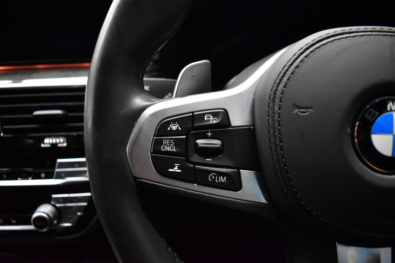 BMW 5シリーズ 530i Mｽﾎﾟｰﾂ 高出力ﾓﾃﾞﾙ ﾊｲﾗｲﾝP 型式変更後ﾓﾃﾞﾙ「ABA-JR20」 全席ﾋｰﾀｰ付黒革 全面液晶ﾒｰﾀｰ LEDﾍｯﾄﾞﾗｲﾄ 追従ACC HUD 車線変更&逸脱警告 衝突軽減B ﾀｯﾁﾊﾟﾈﾙ対応iﾄﾞﾗｲﾌﾞHDDﾅﾋﾞﾌﾙｾｸﾞ 全周囲ｶﾒﾗ3Dﾋﾞｭｰ Bｶﾒﾗ 電動ﾄﾗﾝｸ 19AW 2年保証