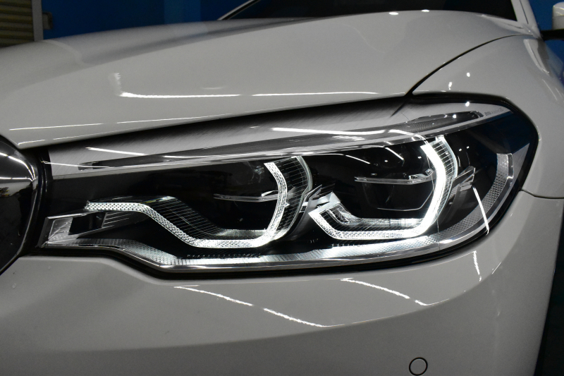 BMW 5シリーズ 530i Mｽﾎﾟｰﾂ 高出力ﾓﾃﾞﾙ ﾊｲﾗｲﾝP 型式変更後ﾓﾃﾞﾙ「ABA-JR20」 全席ﾋｰﾀｰ付黒革 全面液晶ﾒｰﾀｰ LEDﾍｯﾄﾞﾗｲﾄ 追従ACC HUD 車線変更&逸脱警告 衝突軽減B ﾀｯﾁﾊﾟﾈﾙ対応iﾄﾞﾗｲﾌﾞHDDﾅﾋﾞﾌﾙｾｸﾞ 全周囲ｶﾒﾗ3Dﾋﾞｭｰ Bｶﾒﾗ 電動ﾄﾗﾝｸ 19AW 2年保証