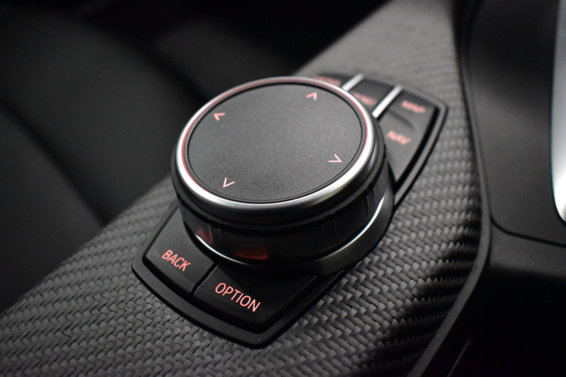 BMW Mシリーズ M2 ｺﾝﾍﾟﾃｨｼｮﾝ MDCT 7速DCT 型式変更後｢2U7230｣ 1ｵｰﾅｰ ﾊｰﾏﾝｶｰﾄﾞﾝ 専用410馬力ｴﾝｼﾞﾝ LEDﾍｯﾄﾞﾗｲﾄ&ﾃｰﾙ ﾋｰﾀｰ付黒革 ﾀｯﾁﾊﾟﾈﾙHDDﾅﾋﾞBｶﾒﾗ 19AW 衝突軽減B 車線逸脱＆歩行者警告 Mｼｰﾄﾍﾞﾙﾄ 2年保証