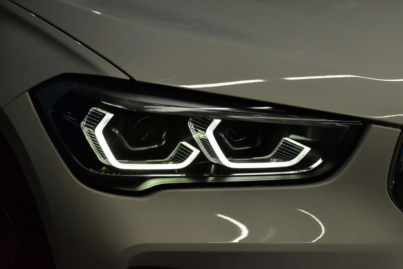 BMW X1 Xdrive18d Xﾗｲﾝ LCI後期 ﾌｪｲｽﾘﾌﾄ後 令和7年5月迄新車保証 4WD ｱﾄﾞﾊﾞﾝｽﾄﾞｱｸﾃｨﾌﾞｾｰﾌﾃｨ&ﾊｲﾗｲﾝ&ｺﾝﾌｫｰﾄP 追従ACC ﾋｰﾀｰ付電動黒革 LEDﾍｯﾄﾞﾗｲﾄ 18AW 車線逸脱&歩行者警告 衝突軽減B ﾀｯﾁﾊﾟﾈﾙﾅﾋﾞ Bｶﾒﾗ 前後PDC 駐車ｱｼｽﾄ 電動Rｹﾞｰﾄ ｽﾏｰﾄｷｰ  2年保証