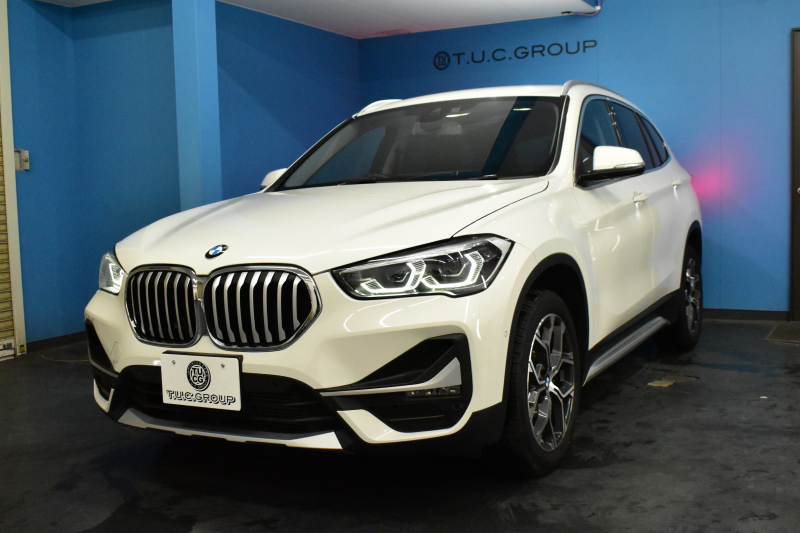BMW X1 Xdrive18d Xﾗｲﾝ LCI後期 ﾌｪｲｽﾘﾌﾄ後 令和7年5月迄新車保証 4WD ｱﾄﾞﾊﾞﾝｽﾄﾞｱｸﾃｨﾌﾞｾｰﾌﾃｨ&ﾊｲﾗｲﾝ&ｺﾝﾌｫｰﾄP 追従ACC ﾋｰﾀｰ付電動黒革 LEDﾍｯﾄﾞﾗｲﾄ 18AW 車線逸脱&歩行者警告 衝突軽減B ﾀｯﾁﾊﾟﾈﾙﾅﾋﾞ Bｶﾒﾗ 前後PDC 駐車ｱｼｽﾄ 電動Rｹﾞｰﾄ ｽﾏｰﾄｷｰ  2年保証