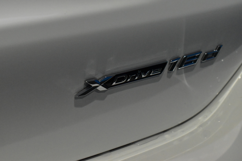 BMW X1 Xdrive18d Xﾗｲﾝ LCI後期 ﾌｪｲｽﾘﾌﾄ後 令和7年5月迄新車保証 4WD ｱﾄﾞﾊﾞﾝｽﾄﾞｱｸﾃｨﾌﾞｾｰﾌﾃｨ&ﾊｲﾗｲﾝ&ｺﾝﾌｫｰﾄP 追従ACC ﾋｰﾀｰ付電動黒革 LEDﾍｯﾄﾞﾗｲﾄ 18AW 車線逸脱&歩行者警告 衝突軽減B ﾀｯﾁﾊﾟﾈﾙﾅﾋﾞ Bｶﾒﾗ 前後PDC 駐車ｱｼｽﾄ 電動Rｹﾞｰﾄ ｽﾏｰﾄｷｰ  2年保証