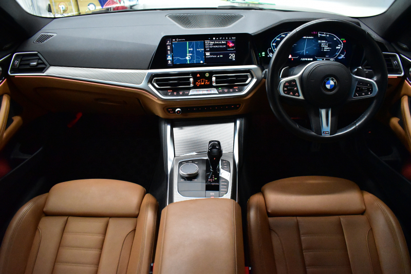 BMW 4シリーズ M440i xDriveｸｰﾍﾟ ﾋｰﾀｰ付茶革 ｲﾉﾍﾞｰｼｮﾝ&ｺﾝﾌｫｰﾄP 1ｵｰﾅｰ ﾚｰｻﾞｰLEDﾍｯﾄﾞﾗｲﾄ ACC HUD Mｽﾎﾟｰﾂﾃﾞﾌ&ﾌﾞﾚｰｷ 可変Mｻｽ ﾗｲﾌﾞｺｯｸﾋﾟｯﾄ全周囲ｶﾒﾗ Pｱｼｽﾄ LCW Apple Car Play ﾌﾙｾｸﾞ harman/kardon 19AW 2年保証