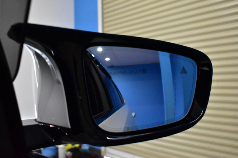 BMW Mシリーズ M5 V8ﾂｲﾝﾀｰﾎﾞ600馬力 MxDrive（4WD/2WD切替可）全席ﾋｰﾀｰ&前席ﾍﾞﾝﾁﾚｰｼｮﾝ付ｼﾙﾊﾞｰｽﾄｰﾝ&ﾌﾞﾗｯｸﾚｻﾞｰ ﾀﾞｰｸｶｰﾎﾞﾝｲﾝﾃﾘｱ 追従ACC LCW LEDﾍｯﾄﾞﾗｲﾄ HUD 液晶ﾒｰﾀｰ 3Dﾋﾞｭｰ 20AW 2年保証