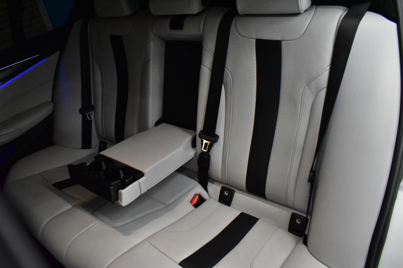 BMW Mシリーズ M5 V8ﾂｲﾝﾀｰﾎﾞ600馬力 MxDrive（4WD/2WD切替可）全席ﾋｰﾀｰ&前席ﾍﾞﾝﾁﾚｰｼｮﾝ付ｼﾙﾊﾞｰｽﾄｰﾝ&ﾌﾞﾗｯｸﾚｻﾞｰ ﾀﾞｰｸｶｰﾎﾞﾝｲﾝﾃﾘｱ 追従ACC LCW LEDﾍｯﾄﾞﾗｲﾄ HUD 液晶ﾒｰﾀｰ 3Dﾋﾞｭｰ 20AW 2年保証