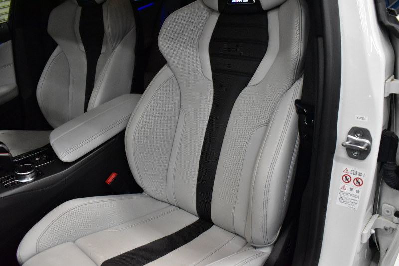 BMW Mシリーズ M5 V8ﾂｲﾝﾀｰﾎﾞ600馬力 MxDrive（4WD/2WD切替可）全席ﾋｰﾀｰ&前席ﾍﾞﾝﾁﾚｰｼｮﾝ付ｼﾙﾊﾞｰｽﾄｰﾝ&ﾌﾞﾗｯｸﾚｻﾞｰ ﾀﾞｰｸｶｰﾎﾞﾝｲﾝﾃﾘｱ 追従ACC LCW LEDﾍｯﾄﾞﾗｲﾄ HUD 液晶ﾒｰﾀｰ 3Dﾋﾞｭｰ 20AW 2年保証