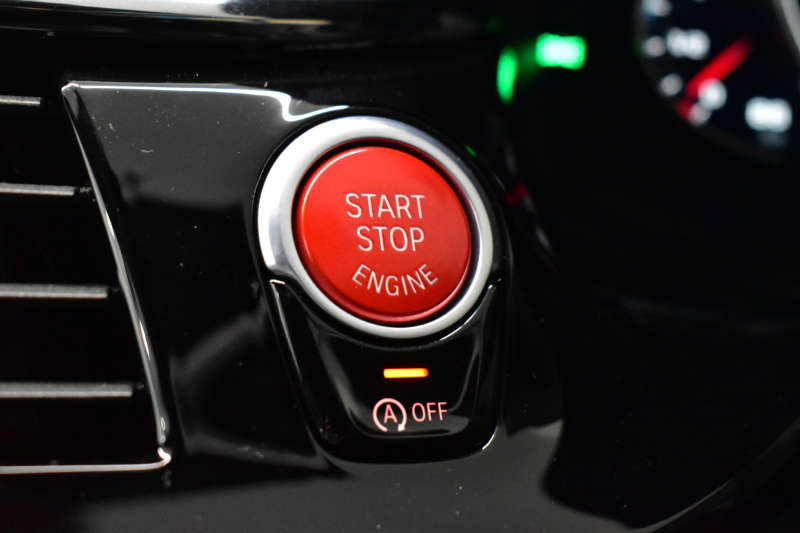 BMW Mシリーズ M5 V8ﾂｲﾝﾀｰﾎﾞ600馬力 MxDrive（4WD/2WD切替可）全席ﾋｰﾀｰ&前席ﾍﾞﾝﾁﾚｰｼｮﾝ付ｼﾙﾊﾞｰｽﾄｰﾝ&ﾌﾞﾗｯｸﾚｻﾞｰ ﾀﾞｰｸｶｰﾎﾞﾝｲﾝﾃﾘｱ 追従ACC LCW LEDﾍｯﾄﾞﾗｲﾄ HUD 液晶ﾒｰﾀｰ 3Dﾋﾞｭｰ 20AW 2年保証