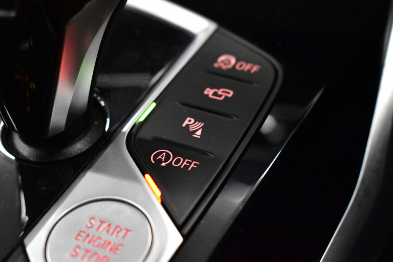 BMW 3シリーズ M340i Xﾄﾞﾗｲﾌﾞ ｲﾉﾍﾞｰｼｮﾝP ﾋｰﾀｰ付ｵｲｽﾀｰﾚｻﾞｰ ACC HUD ﾚｰｻﾞｰLEDﾗｲﾄ 可変Mｻｽ 19AW Mｽﾎﾟｰﾂﾌﾞﾚｰｷ ｼﾞｪｽﾁｬｰC付ﾀｯﾁﾊﾟﾈﾙﾅﾋﾞ全周囲ｶﾒﾗ ﾊｰﾏﾝｶｰﾄﾞﾝ 側面衝突&車線変更&逸脱警告 2年保証