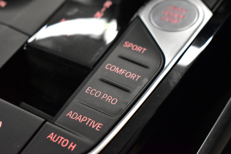 BMW 3シリーズ M340i Xﾄﾞﾗｲﾌﾞ ｲﾉﾍﾞｰｼｮﾝP ﾋｰﾀｰ付ｵｲｽﾀｰﾚｻﾞｰ ACC HUD ﾚｰｻﾞｰLEDﾗｲﾄ 可変Mｻｽ 19AW Mｽﾎﾟｰﾂﾌﾞﾚｰｷ ｼﾞｪｽﾁｬｰC付ﾀｯﾁﾊﾟﾈﾙﾅﾋﾞ全周囲ｶﾒﾗ ﾊｰﾏﾝｶｰﾄﾞﾝ 側面衝突&車線変更&逸脱警告 2年保証