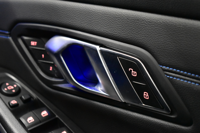 BMW 3シリーズ M340i Xﾄﾞﾗｲﾌﾞ ｻﾝﾙｰﾌ ｲﾉﾍﾞｰｼｮﾝP ﾋｰﾀｰ付黒革 ACC HUD ﾚｰｻﾞｰLEDﾗｲﾄ 可変Mｻｽ 19AW Mｽﾎﾟｰﾂﾌﾞﾚｰｷ ｼﾞｪｽﾁｬｰC付ﾀｯﾁﾊﾟﾈﾙﾅﾋﾞ全周囲ｶﾒﾗ ﾊｰﾏﾝｶｰﾄﾞﾝ 側面衝突&車線変更&逸脱警告 2年保証