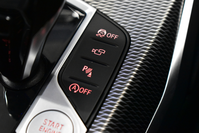 BMW 3シリーズ M340i Xﾄﾞﾗｲﾌﾞ ｻﾝﾙｰﾌ ｲﾉﾍﾞｰｼｮﾝP ﾋｰﾀｰ付黒革 ACC HUD ﾚｰｻﾞｰLEDﾗｲﾄ 可変Mｻｽ 19AW Mｽﾎﾟｰﾂﾌﾞﾚｰｷ ｼﾞｪｽﾁｬｰC付ﾀｯﾁﾊﾟﾈﾙﾅﾋﾞ全周囲ｶﾒﾗ ﾊｰﾏﾝｶｰﾄﾞﾝ 側面衝突&車線変更&逸脱警告 2年保証