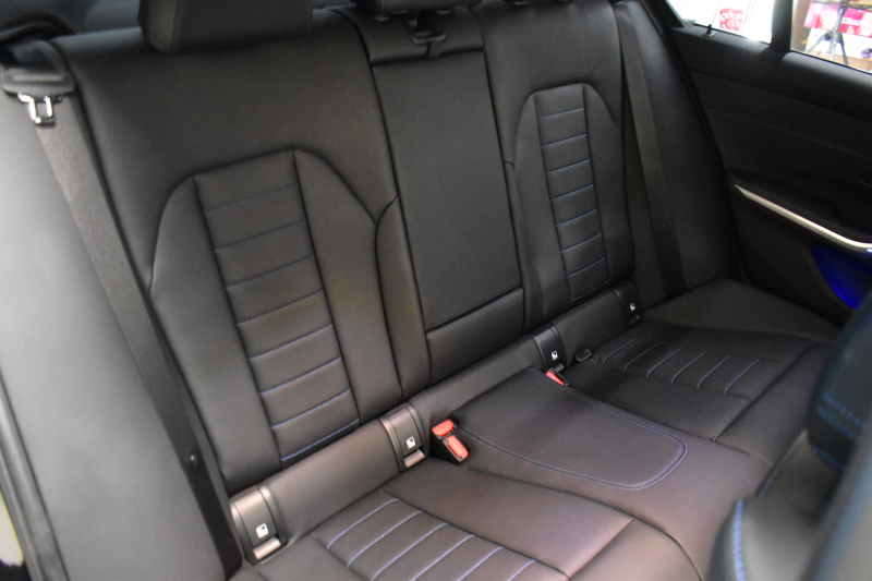 BMW 3シリーズ M340i Xﾄﾞﾗｲﾌﾞ ｻﾝﾙｰﾌ ｲﾉﾍﾞｰｼｮﾝP ﾋｰﾀｰ付黒革 ACC HUD ﾚｰｻﾞｰLEDﾗｲﾄ 可変Mｻｽ 19AW Mｽﾎﾟｰﾂﾌﾞﾚｰｷ ｼﾞｪｽﾁｬｰC付ﾀｯﾁﾊﾟﾈﾙﾅﾋﾞ全周囲ｶﾒﾗ ﾊｰﾏﾝｶｰﾄﾞﾝ 側面衝突&車線変更&逸脱警告 2年保証