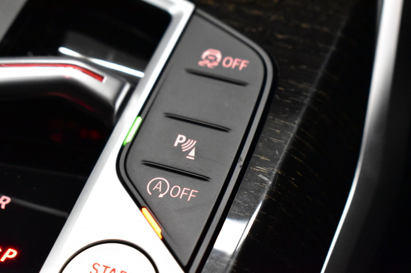 BMW 3シリーズ 320i Mｽﾎﾟｰﾂ 新車保証R7年12月迄 LCI後期 ﾊｲﾗｲﾝP ｶｰﾌﾞﾄﾞﾃﾞｨｽﾌﾟﾚｲ ﾋｰﾀｰ付黒革 LEDﾍｯﾄﾞﾗｲﾄ 電動ﾄﾗﾝｸ 18AW BMWﾗｲﾌﾞｺｯｸﾋﾟｯﾄ Bｶﾒﾗ ｱｯﾌﾟﾙｶｰﾌﾟﾚｲ  ACC HUD 車線変更&逸脱&歩行者警告 2年保証