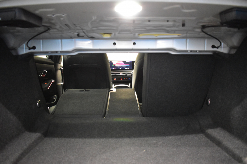 BMW 3シリーズ 320i Mｽﾎﾟｰﾂ 新車保証R7年12月迄 LCI後期 ﾊｲﾗｲﾝP ｶｰﾌﾞﾄﾞﾃﾞｨｽﾌﾟﾚｲ ﾋｰﾀｰ付黒革 LEDﾍｯﾄﾞﾗｲﾄ 電動ﾄﾗﾝｸ 18AW BMWﾗｲﾌﾞｺｯｸﾋﾟｯﾄ Bｶﾒﾗ ｱｯﾌﾟﾙｶｰﾌﾟﾚｲ  ACC HUD 車線変更&逸脱&歩行者警告 2年保証