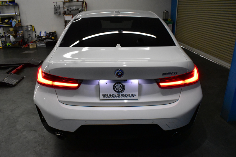 BMW 3シリーズ 320i Mｽﾎﾟｰﾂ 新車保証R7年12月迄 LCI後期 ﾊｲﾗｲﾝP ｶｰﾌﾞﾄﾞﾃﾞｨｽﾌﾟﾚｲ ﾋｰﾀｰ付黒革 LEDﾍｯﾄﾞﾗｲﾄ 電動ﾄﾗﾝｸ 18AW BMWﾗｲﾌﾞｺｯｸﾋﾟｯﾄ Bｶﾒﾗ ｱｯﾌﾟﾙｶｰﾌﾟﾚｲ  ACC HUD 車線変更&逸脱&歩行者警告 2年保証