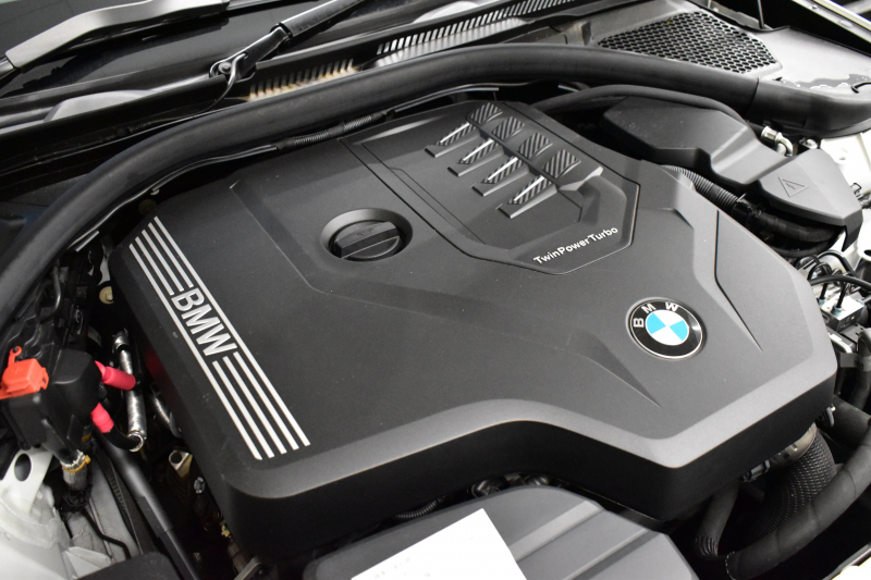 BMW 3シリーズ 320i Mｽﾎﾟｰﾂ 新車保証R7年12月迄 LCI後期 ﾊｲﾗｲﾝP ｶｰﾌﾞﾄﾞﾃﾞｨｽﾌﾟﾚｲ ﾋｰﾀｰ付黒革 LEDﾍｯﾄﾞﾗｲﾄ 電動ﾄﾗﾝｸ 18AW BMWﾗｲﾌﾞｺｯｸﾋﾟｯﾄ Bｶﾒﾗ ｱｯﾌﾟﾙｶｰﾌﾟﾚｲ  ACC HUD 車線変更&逸脱&歩行者警告 2年保証