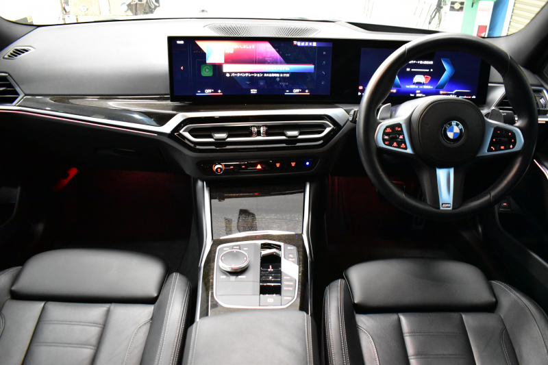 BMW 3シリーズ 320i Mｽﾎﾟｰﾂ 新車保証R7年12月迄 LCI後期 ﾊｲﾗｲﾝP ｶｰﾌﾞﾄﾞﾃﾞｨｽﾌﾟﾚｲ ﾋｰﾀｰ付黒革 LEDﾍｯﾄﾞﾗｲﾄ 電動ﾄﾗﾝｸ 18AW BMWﾗｲﾌﾞｺｯｸﾋﾟｯﾄ Bｶﾒﾗ ｱｯﾌﾟﾙｶｰﾌﾟﾚｲ  ACC HUD 車線変更&逸脱&歩行者警告 2年保証