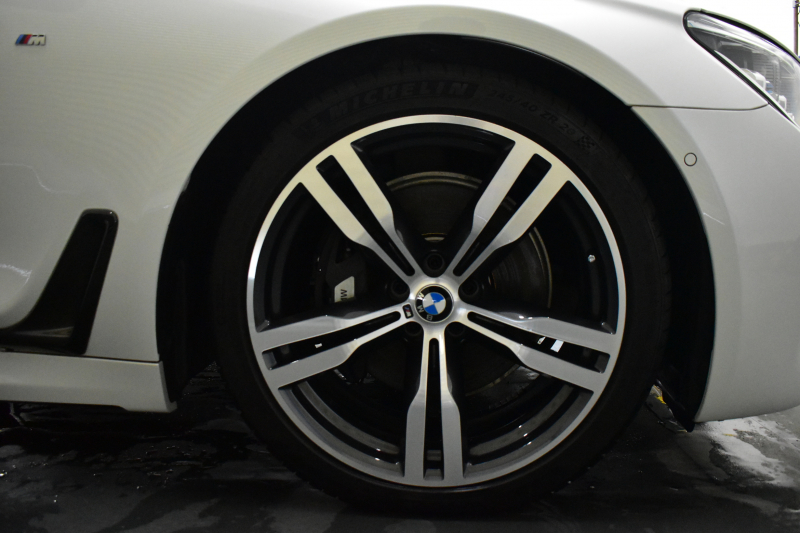 BMW 7シリーズ 740i Mｽﾎﾟｰﾂ ｻﾝﾙｰﾌ ﾚｰｻﾞｰLEDﾍｯﾄﾞﾗｲﾄ 全席ﾋｰﾀｰ 前席ﾏｯｻｰｼﾞ&ﾍﾞﾝﾁﾚｰｼｮﾝ付茶革 20AW ACC HUD ﾊｰﾏﾝｶｰﾄﾞﾝ ﾀｯﾁﾊﾟﾈﾙﾅﾋﾞ3Dﾋﾞｭｰﾌﾙｾｸﾞ LCW 液晶ﾒｰﾀｰ 20AW 車線逸脱&歩行者警告 衝突軽減ﾌﾞﾚｰｷ 電動ﾄﾗﾝｸ 2年保証