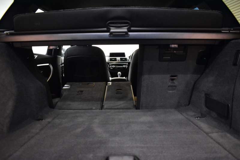 BMW 3シリーズ 320dﾂｰﾘﾝｸﾞ Mｽﾎﾟｰﾂｴﾃﾞｨｼｮﾝｼｬﾄﾞｰ LCI後期限定8C20ｴﾝｼﾞﾝ ﾋｰﾀｰ付黒革 専用ﾀﾞｰｸLEDﾍｯﾄﾞﾗｲﾄ&ﾃｰﾙ 液晶ﾒｰﾀｰ 追従ACC ﾀｯﾁﾊﾟﾈﾙHDDﾅﾋﾞ 車線変更&逸脱&歩行者警告 衝突軽減ﾌﾞﾚｰｷ  19AW 電動Rｹﾞｰﾄ 前後PDC Bｶﾒﾗ  2年保証