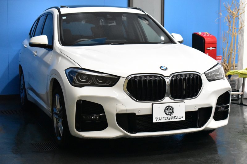 BMW X1 Xdrive18d Mｽﾎﾟｰﾂ LCI後期 ﾌｪｲｽﾘﾌﾄ後 1ｵｰﾅｰ 4WD ｾﾚｸﾄ&ｱﾄﾞﾊﾞﾝｽﾄﾞｱｸﾃｨﾌﾞｾｰﾌﾃｨ&ﾊｲﾗｲﾝ&ｺﾝﾌｫｰﾄP ﾊﾟﾉﾗﾏｶﾞﾗｽｻﾝﾙｰﾌ ACC ﾋｰﾀｰ付電動黒革 LEDﾍｯﾄﾞﾗｲﾄ 18AW 車線逸脱&歩行者警告 衝突軽減B ﾀｯﾁﾊﾟﾈﾙﾅﾋﾞ Bｶﾒﾗ 電動Rｹﾞｰﾄ 2年保証
