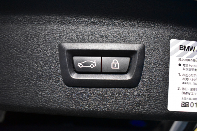 BMW X1 Xdrive18d Mｽﾎﾟｰﾂ LCI後期 ﾌｪｲｽﾘﾌﾄ後 1ｵｰﾅｰ 4WD ｾﾚｸﾄ&ｱﾄﾞﾊﾞﾝｽﾄﾞｱｸﾃｨﾌﾞｾｰﾌﾃｨ&ﾊｲﾗｲﾝ&ｺﾝﾌｫｰﾄP ﾊﾟﾉﾗﾏｶﾞﾗｽｻﾝﾙｰﾌ ACC ﾋｰﾀｰ付電動黒革 LEDﾍｯﾄﾞﾗｲﾄ 18AW 車線逸脱&歩行者警告 衝突軽減B ﾀｯﾁﾊﾟﾈﾙﾅﾋﾞ Bｶﾒﾗ 電動Rｹﾞｰﾄ 2年保証