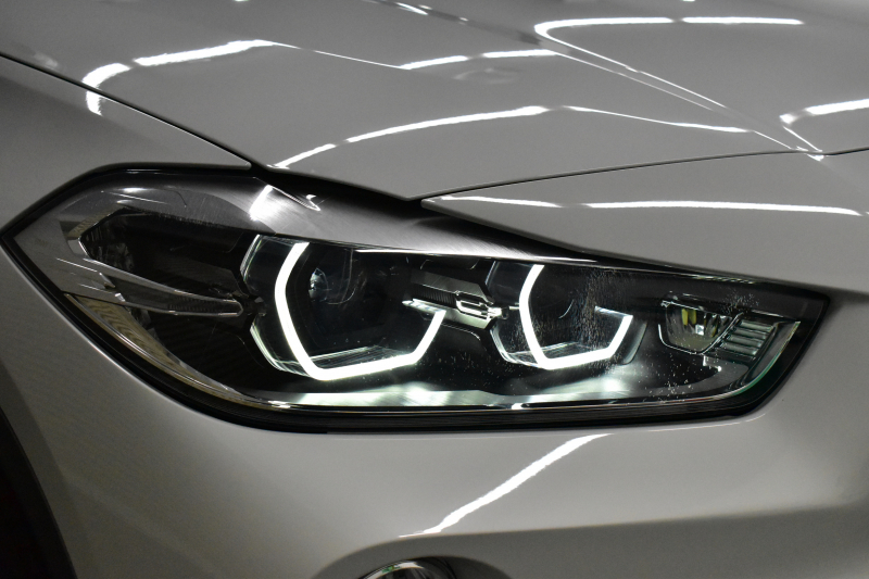 BMW X2 xDrive 20i MｽﾎﾟｰﾂX 4WD ﾊｲﾗｲﾝ&ｱﾄﾞﾊﾞﾝｽﾄﾞｱｸﾃｨﾌﾞｾｰﾌﾃｨ-&ｺﾝﾌｫｰﾄP LEDﾍｯﾄﾞﾗｲﾄ 追従ACC HUD ﾋｰﾀｰ付電動黒革 社外ﾌﾙｾｸﾞ 衝突軽減ﾌﾞﾚｰｷ ﾀｯﾁﾊﾟﾈﾙHDDﾅﾋﾞBｶﾒﾗ 前後PDC Pｱｼｽﾄ 電動Rｹﾞｰﾄ 20AW 2年保証