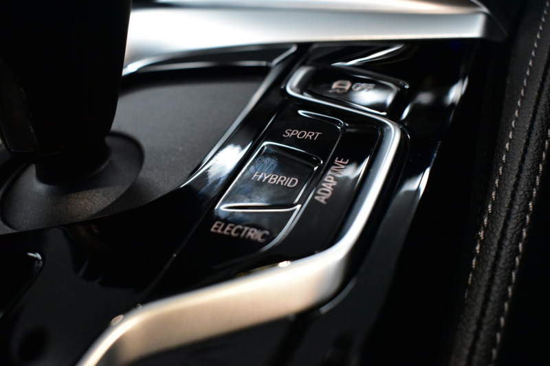 BMW 5シリーズ 530e Mｽﾎﾟｰﾂ LCI後期 PHEV ｴｸｽｸﾙｰｼﾌﾞﾅｯﾊﾟﾚｻﾞｰP 全席ﾋｰﾀｰ&Fﾍﾞﾝﾁﾚｰｼｮﾝ付ﾌﾞﾗｯｸﾅｯﾊﾟﾚｻﾞｰ LEDﾍｯﾄﾞﾗｲﾄ 可変ｻｽﾍﾟﾝｼｮﾝ ﾗｲﾌﾞｺｸﾋﾟｯﾄ ACC HUD LCW ﾀｯﾁﾊﾟﾈﾙﾅﾋﾞ全周囲ｶﾒﾗ ﾌﾙｾｸﾞ 電動ﾄﾗﾝｸ Mｽﾎﾟｰﾂﾌﾞﾚｰｷ  2年保証