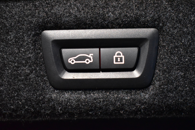 BMW 5シリーズ 530e Mｽﾎﾟｰﾂ LCI後期 PHEV ｴｸｽｸﾙｰｼﾌﾞﾅｯﾊﾟﾚｻﾞｰP 全席ﾋｰﾀｰ&Fﾍﾞﾝﾁﾚｰｼｮﾝ付ｱｲﾎﾞﾘｰﾅｯﾊﾟﾚｻﾞｰ LEDﾍｯﾄﾞﾗｲﾄ 可変ｻｽﾍﾟﾝｼｮﾝ ﾗｲﾌﾞｺｸﾋﾟｯﾄ ACC HUD LCW ﾀｯﾁﾊﾟﾈﾙﾅﾋﾞ全周囲ｶﾒﾗ ﾌﾙｾｸﾞ 電動ﾄﾗﾝｸ Mｽﾎﾟｰﾂﾌﾞﾚｰｷ  2年保証