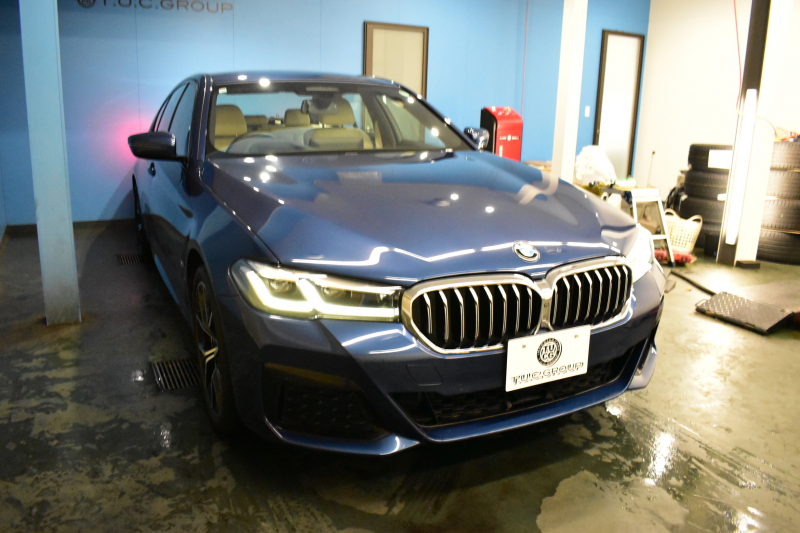 BMW 5シリーズ 530e Mｽﾎﾟｰﾂ LCI後期 PHEV ｴｸｽｸﾙｰｼﾌﾞﾅｯﾊﾟﾚｻﾞｰP 全席ﾋｰﾀｰ&Fﾍﾞﾝﾁﾚｰｼｮﾝ付ｱｲﾎﾞﾘｰﾅｯﾊﾟﾚｻﾞｰ LEDﾍｯﾄﾞﾗｲﾄ 可変ｻｽﾍﾟﾝｼｮﾝ ﾗｲﾌﾞｺｸﾋﾟｯﾄ ACC HUD LCW ﾀｯﾁﾊﾟﾈﾙﾅﾋﾞ全周囲ｶﾒﾗ ﾌﾙｾｸﾞ 電動ﾄﾗﾝｸ Mｽﾎﾟｰﾂﾌﾞﾚｰｷ  2年保証