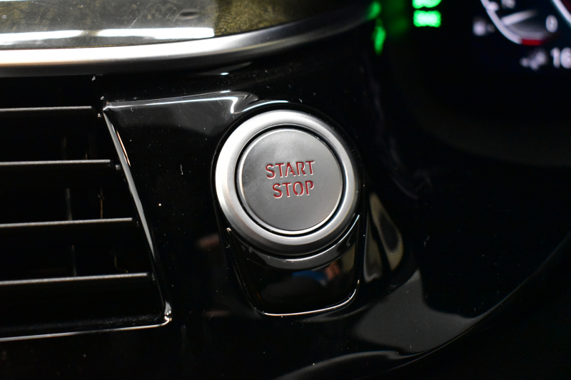 BMW 6シリーズ 640iｸﾞﾗﾝﾂｰﾘｽﾓ XﾄﾞﾗｲﾌﾞMｽﾎﾟｰﾂ 4WD ｲﾉﾍﾞｰｼｮﾝ&ｺﾝﾌｫｰﾄP ﾊﾟﾉﾗﾏｻﾝR ﾘｱｴﾝﾀｰ ﾃｲﾝﾒﾝﾄｼｽﾃﾑ 20AW LEDﾍｯﾄﾞﾗｲﾄ ACC HUD 前席ﾍﾞﾝﾁﾚｰｼｮﾝ&ﾏｯｻｰｼﾞ全席ﾋｰﾀｰ付黒革 車線変更警告 ｼﾞｪｽﾁｬｰC付ﾀｯﾁﾊﾟﾈﾙﾅﾋﾞTV 全周ｶﾒ3Dﾋﾞｭｰ 2年保証