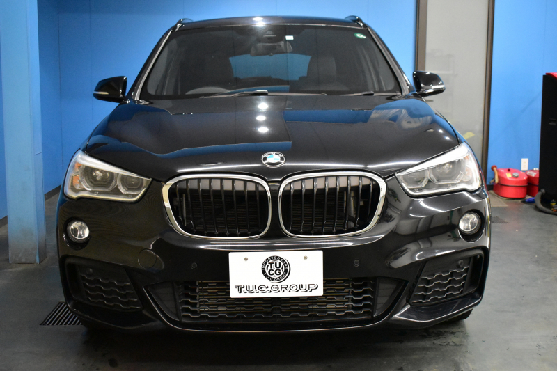 BMW X1 Xdrive20i Mｽﾎﾟｰﾂ 4WD ｱﾄﾞﾊﾞﾝｽﾄﾞｱｸﾃｨﾌﾞｾｰﾌﾃｨP 追従ACC HUD ﾋｰﾀｰ付電動黒革 ﾀｯﾁﾊﾟﾈﾙﾅﾋﾞBｶﾒﾗ Pｱｼｽﾄ前後PDC LEDﾍｯﾄﾞﾗｲﾄ 衝突軽減 車線逸脱&歩行者警告 電動Rｹﾞｰﾄ ﾄﾞﾗﾊﾟﾌｫ 2年保証