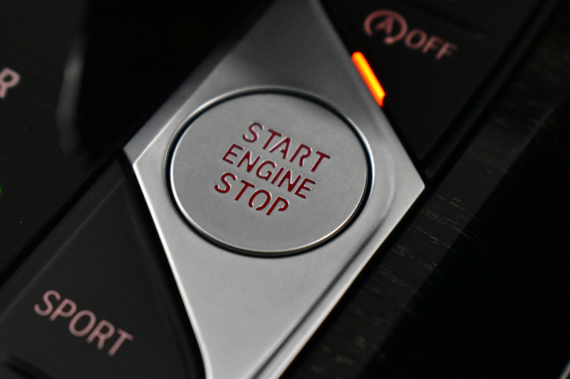 BMW 3シリーズ 320d Xﾄﾞﾗｲﾌﾞ ﾂｰﾘﾝｸﾞ Mｽﾎﾟｰﾂ 4WD ﾊｲﾗｲﾝ＆ｺﾝﾌｫｰﾄP ﾌﾙｾｸﾞTV 19AW Pｱｼｽﾄﾌﾟﾗｽ 3Dﾋﾞｭｰ全周囲ｶﾒﾗ ﾋｰﾀｰ付黒革 BMWﾗｲﾌﾞｺｯｸﾋﾟｯﾄ ｱｯﾌﾟﾙｶｰﾌﾟﾚｲ  ACC LEDﾍｯﾄﾞﾗｲﾄ 車線変更&逸脱&歩行者警告 2年保証