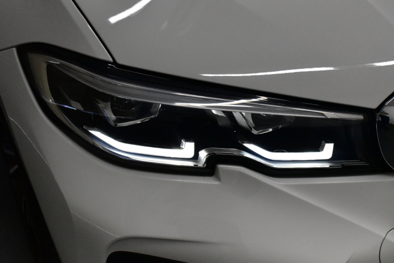 BMW 3シリーズ 320d Xﾄﾞﾗｲﾌﾞ ﾂｰﾘﾝｸﾞ Mｽﾎﾟｰﾂ 4WD ﾊｲﾗｲﾝ＆ｺﾝﾌｫｰﾄP ﾌﾙｾｸﾞTV 19AW Pｱｼｽﾄﾌﾟﾗｽ 3Dﾋﾞｭｰ全周囲ｶﾒﾗ ﾋｰﾀｰ付黒革 BMWﾗｲﾌﾞｺｯｸﾋﾟｯﾄ ｱｯﾌﾟﾙｶｰﾌﾟﾚｲ  ACC LEDﾍｯﾄﾞﾗｲﾄ 車線変更&逸脱&歩行者警告 2年保証