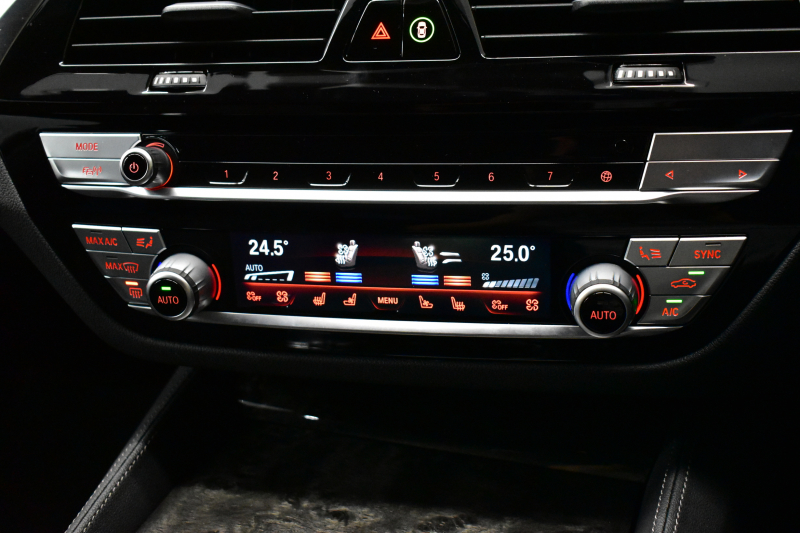 BMW 5シリーズ 540i Xﾄﾞﾗｲﾌﾞﾂｰﾘﾝｸﾞ Mｽﾎﾟｰﾂ 4WD ｺﾝﾌｫｰﾄ&ｾﾚｸﾄP ﾗｲﾌﾞｺｯｸﾋﾟｯﾄ ﾊﾟﾉﾗﾏｻﾝﾙｰﾌ harman/kardon Fﾍﾞﾝﾁﾚｰｼｮﾝ&ﾏｯｻｰｼﾞ全席ﾋｰﾀｰ付黒革 Mｽﾎﾟｰﾂﾌﾞﾚｰｷ LEDﾍｯﾄﾞﾗｲﾄ 液晶ﾒｰﾀｰ ACC HUD LCW 全周囲ｶﾒﾗ ﾌﾙｾｸﾞ 2年保証