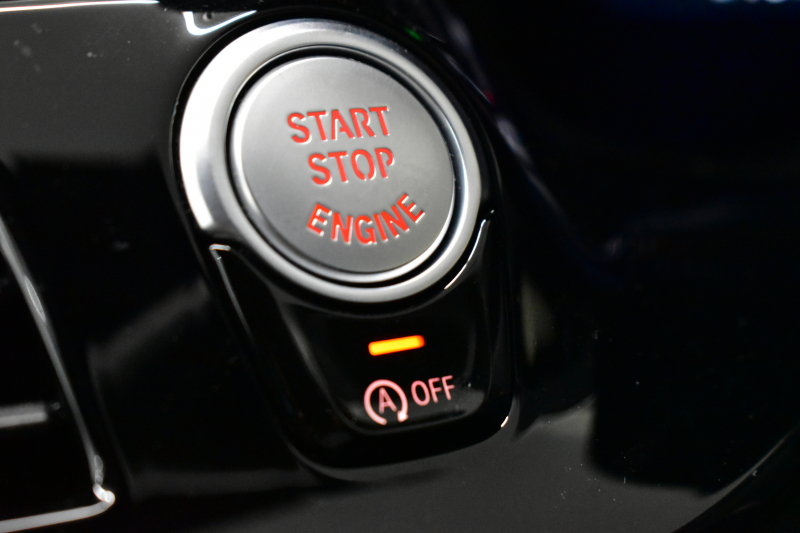 BMW 5シリーズ 540i Xﾄﾞﾗｲﾌﾞﾂｰﾘﾝｸﾞ Mｽﾎﾟｰﾂ 4WD ｺﾝﾌｫｰﾄ&ｾﾚｸﾄP ﾗｲﾌﾞｺｯｸﾋﾟｯﾄ ﾊﾟﾉﾗﾏｻﾝﾙｰﾌ harman/kardon Fﾍﾞﾝﾁﾚｰｼｮﾝ&ﾏｯｻｰｼﾞ全席ﾋｰﾀｰ付黒革 Mｽﾎﾟｰﾂﾌﾞﾚｰｷ LEDﾍｯﾄﾞﾗｲﾄ 液晶ﾒｰﾀｰ ACC HUD LCW 全周囲ｶﾒﾗ ﾌﾙｾｸﾞ 2年保証