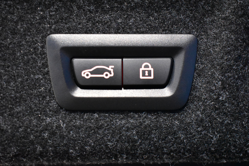 BMW 4シリーズ M440i xDriveｸｰﾍﾟ ｻﾝﾙｰﾌ ｲﾉﾍﾞｰｼｮﾝ&ｺﾝﾌｫｰﾄP ﾋｰﾀｰ付赤革 ﾚｰｻﾞｰLEDﾍｯﾄﾞﾗｲﾄ ACC HUD Mｽﾎﾟｰﾂﾃﾞﾌ&ﾌﾞﾚｰｷ 可変Mｻｽ ﾗｲﾌﾞｺｯｸﾋﾟｯﾄ全周囲ｶﾒﾗ Pｱｼｽﾄ LCW Apple Car Play ﾌﾙｾｸﾞ harman/kardon 19AW 2年保証