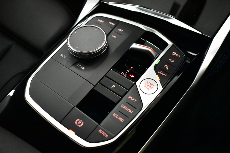 BMW 2シリーズ M240iXﾄﾞﾗｲﾌﾞ ｸｰﾍﾟ 新車保証R7年10月迄  ｶｰﾌﾞﾄﾞﾃﾞｨｽﾌﾟﾚｲ 1ｵｰﾅｰ ﾊｲﾗｲﾝP 4WD ﾋｰﾀｰ付黒革 Mｽﾎﾟｰﾂﾌﾞﾚｰｷ&ﾃﾞﾌ ACC HUD BMWﾗｲﾌﾞｺｯｸﾋﾟｯﾄ ﾅﾋﾞ全周囲ｶﾒﾗ ｱｯﾌﾟﾙｶｰﾌﾟﾚｲ LEDﾍｯﾄﾞﾗｲﾄ 19AW 2年保証