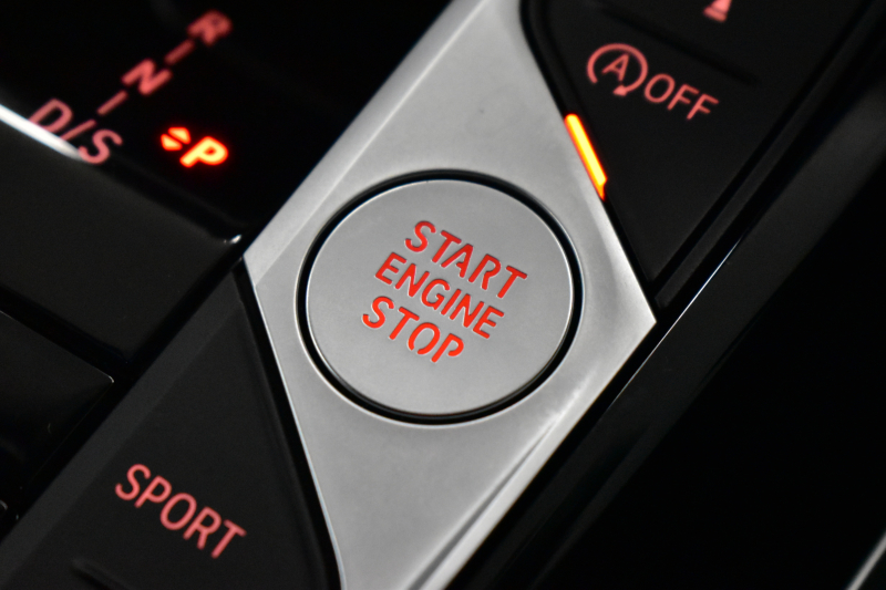 BMW 2シリーズ M240iXﾄﾞﾗｲﾌﾞ ｸｰﾍﾟ 新車保証R7年10月迄  ｶｰﾌﾞﾄﾞﾃﾞｨｽﾌﾟﾚｲ 1ｵｰﾅｰ ﾊｲﾗｲﾝP 4WD ﾋｰﾀｰ付黒革 Mｽﾎﾟｰﾂﾌﾞﾚｰｷ&ﾃﾞﾌ ACC HUD BMWﾗｲﾌﾞｺｯｸﾋﾟｯﾄ ﾅﾋﾞ全周囲ｶﾒﾗ ｱｯﾌﾟﾙｶｰﾌﾟﾚｲ LEDﾍｯﾄﾞﾗｲﾄ 19AW 2年保証