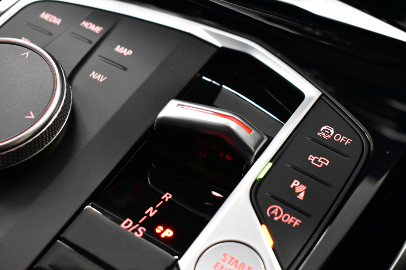 BMW 2シリーズ M240iXﾄﾞﾗｲﾌﾞ ｸｰﾍﾟ 新車保証R7年10月迄  ｶｰﾌﾞﾄﾞﾃﾞｨｽﾌﾟﾚｲ 1ｵｰﾅｰ ﾊｲﾗｲﾝP 4WD ﾋｰﾀｰ付黒革 Mｽﾎﾟｰﾂﾌﾞﾚｰｷ&ﾃﾞﾌ ACC HUD BMWﾗｲﾌﾞｺｯｸﾋﾟｯﾄ ﾅﾋﾞ全周囲ｶﾒﾗ ｱｯﾌﾟﾙｶｰﾌﾟﾚｲ LEDﾍｯﾄﾞﾗｲﾄ 19AW 2年保証