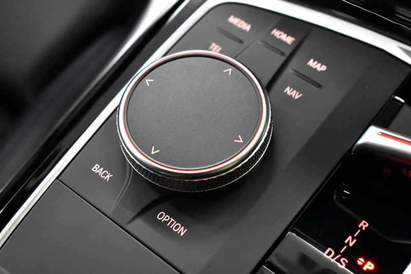 BMW 2シリーズ M240iXﾄﾞﾗｲﾌﾞ ｸｰﾍﾟ 新車保証R7年10月迄  ｶｰﾌﾞﾄﾞﾃﾞｨｽﾌﾟﾚｲ 1ｵｰﾅｰ ﾊｲﾗｲﾝP 4WD ﾋｰﾀｰ付黒革 Mｽﾎﾟｰﾂﾌﾞﾚｰｷ&ﾃﾞﾌ ACC HUD BMWﾗｲﾌﾞｺｯｸﾋﾟｯﾄ ﾅﾋﾞ全周囲ｶﾒﾗ ｱｯﾌﾟﾙｶｰﾌﾟﾚｲ LEDﾍｯﾄﾞﾗｲﾄ 19AW 2年保証